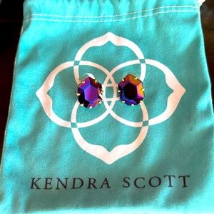 Kendra Scott earrings ✨